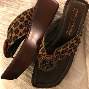 Donald J Pliner “Peace” platforms